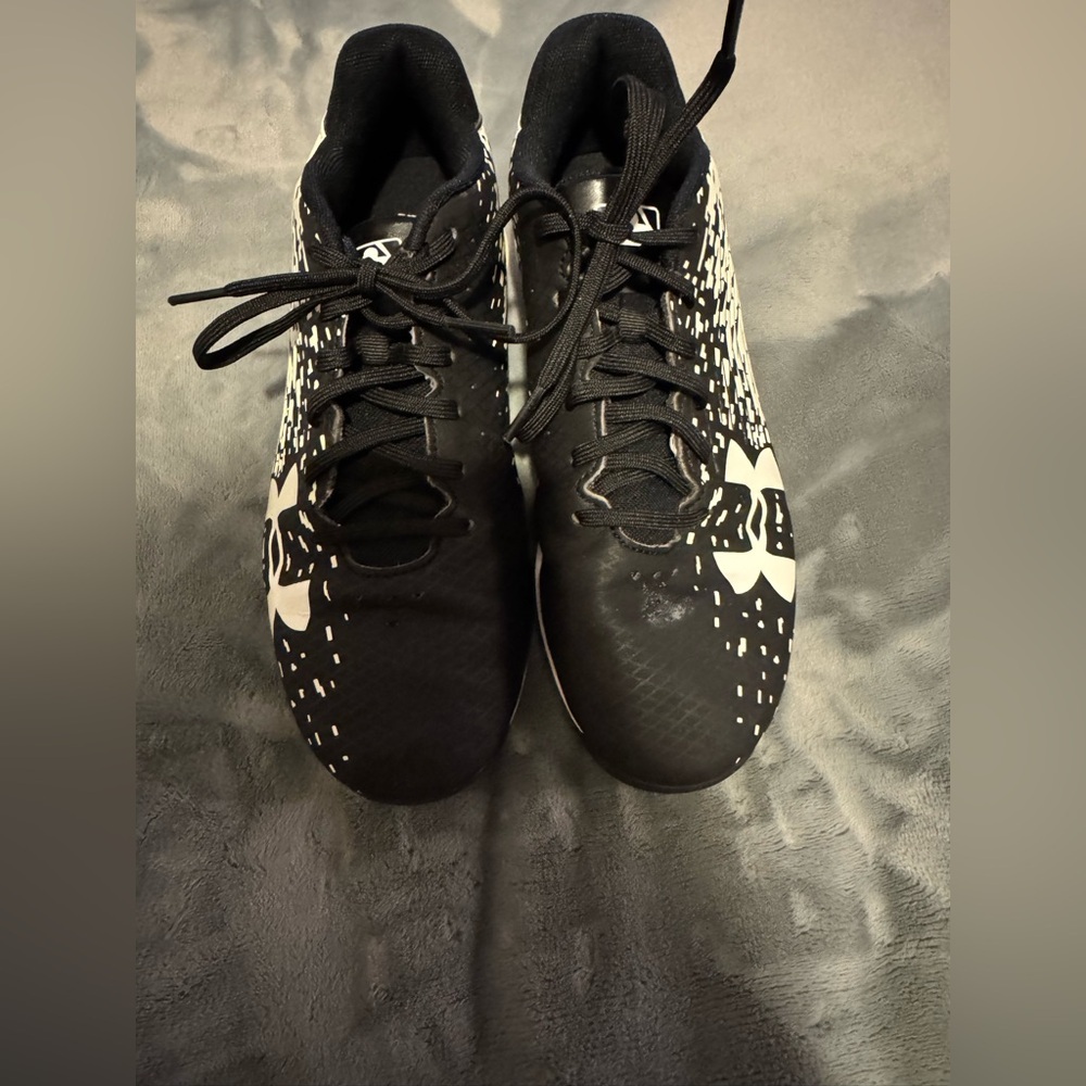Boys Under Armour Black and White Baseball Cleats